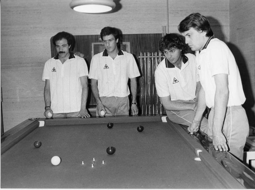 Mondiali Spagna 1982. Causio, Scirea, Cabrini e Tardelli si rilassano giocando a biliardo 